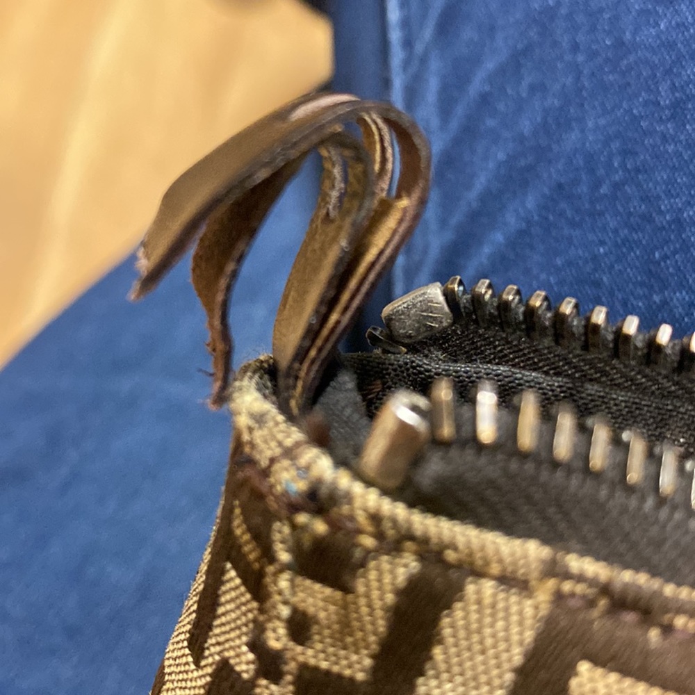 Fendi handbag - Picture 10 of 11